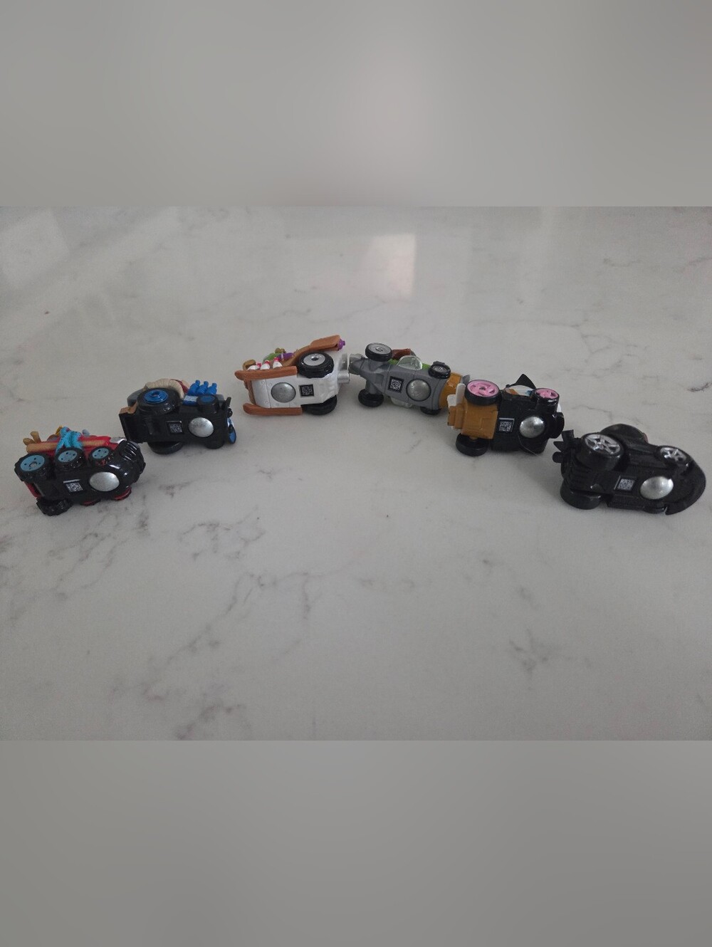 Mix Lot Angry Bird Go TelePod Cart Racers Replacement Figure Cars Lot of 6 - Picture 3 of 9